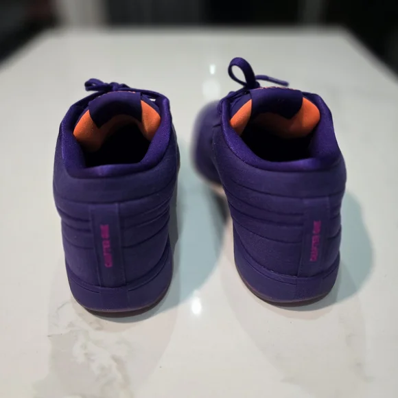 Nike Book Shoes - Picture 4 of 5